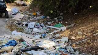 Desechos plásticos en parques nacionales. 