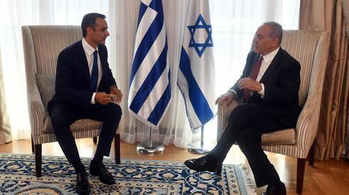 Los primeros ministros de Israel, Benjamín Netanyahu, y de Grecia, Kyriakos Mitsotakis. 