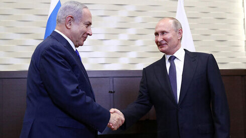 Benjamín Netanyahu y Vladimir Putin durante una reunión en Sochi en 2019. 