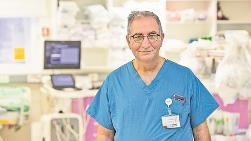 Dr. Joseph Benari, jefe de cuidados intensivos pediátricos en el campus de atención médica Rambam en Haifa. 