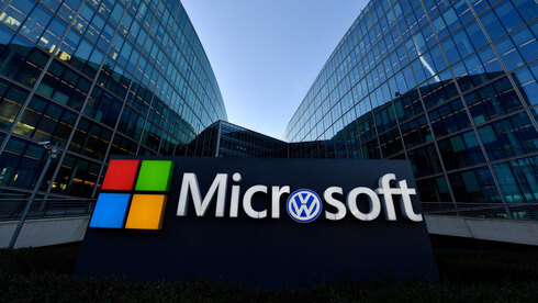 Asociación entre Microsoft y Volkswagen para desarrollar vehículos autónomos. 