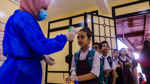 Reapertura de los colegios en Gaza poco tiempo antes de la segunda ola de contagios.