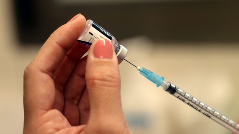 La vacuna de Pfizer mostró 97% de eficacia en Israel contra 95% en sus ensayos clínicos. 