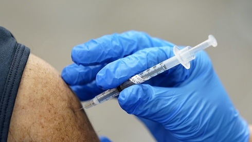La variante israelí no es resistente a la vacuna y está desapareciendo.