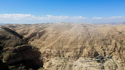 Monasterio en el Monte de la Tentación cerca de Jericó en Cisjordania. 