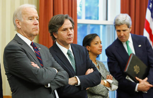 Joe Biden junto a su secretario de Estado, Antony Blinken. 