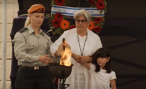 Ofri Ben-Ari enciende la antorcha de la memoria. 