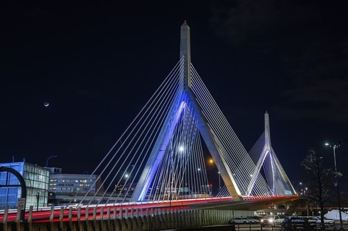 Puente Leonard P. Zakim en Boston. 