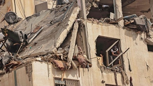 Secuelas del ataque de las FDI a un edificio en Gaza. 