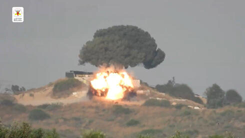 Captura de pantalla del video difundido por la Yihad Islámica en que disparan con un misil antitanque contra un vehículo civil en la frontera con Gaza. 