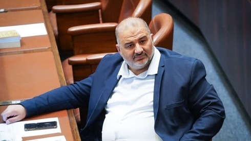 Mansour Abbas, líder del partido islamista Ra'am, en la Knesset el mes pasado. 