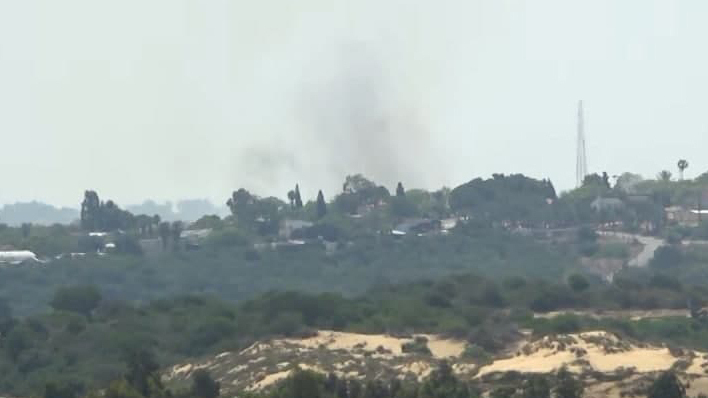 Escena del ataque con un misil antitanque en la frontera norte de Gaza el miércoles por la mañana. 