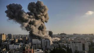 Bombardeos israelíes contra objetivos terroristas en Gaza.