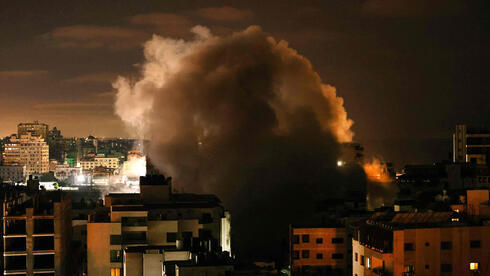 Bombardeo israelí contra objetivos terroristas en Gaza.