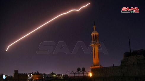 Imagen de archivo de una defensa antiáerea siria en la zona de Damasco en 2020. 