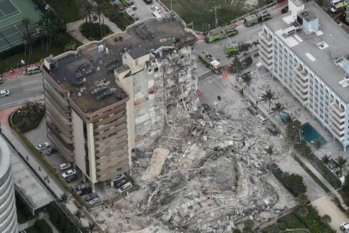 Parte del condominio Champlain Towers South que se derrumbó en Surfside, Florida. 