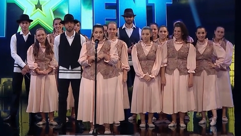 El grupo "Naguía" en Got Talent Uruguay. 