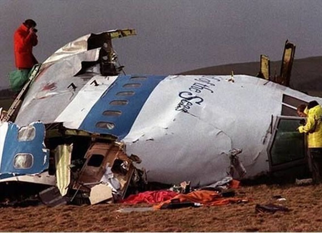 Así quedó la aeronave tras el ataque terrorista.
