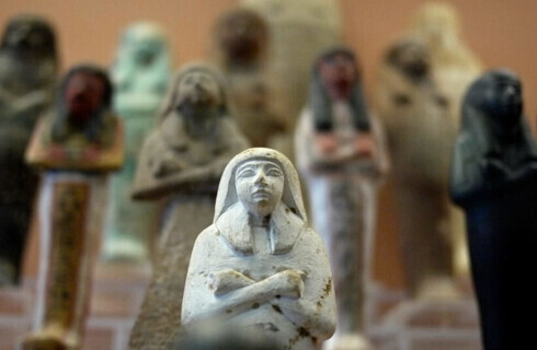 Figurillas egipcias. 