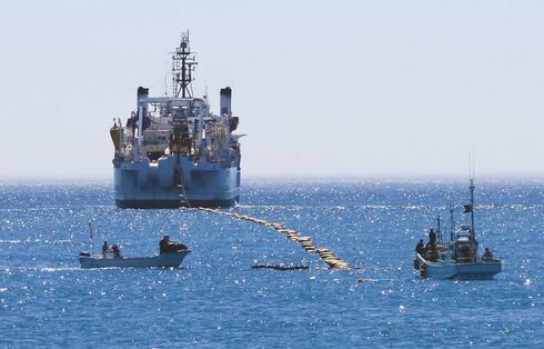 El costo del tendido del cable submarino está estimado en 400 millones de dólares. 