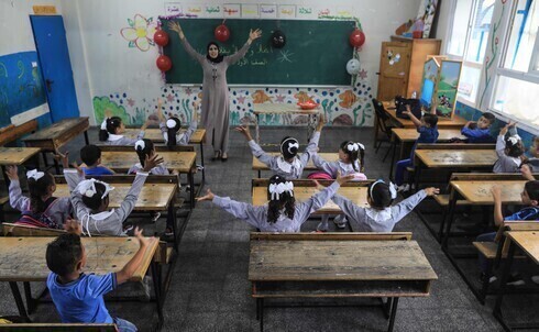 Estudiantes palestinos en una escuela de la UNRWA en el campo de refugiados de Jabalia, en el norte de la Franja de Gaza. 