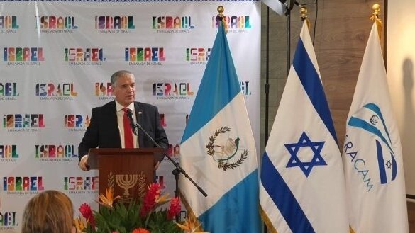 Embajador israelí en Guatemala, Mattanya Cohen. 