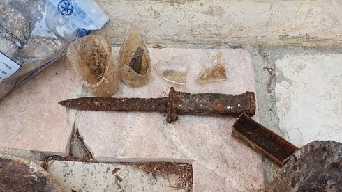 El cuchillo hallado en Jerusalem aparentemente pertenecía a un soldado jordano que murió en la Guerra de los Seis Días. 