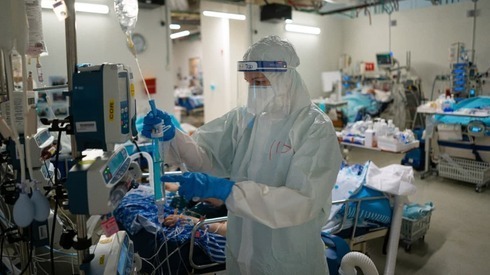 Una sala de coronavirus en el Centro Médico Sheba a principios de este año. (Tal Shahar ) Una sala de coronavirus en el Centro Médico Sheba a principios de este año.
