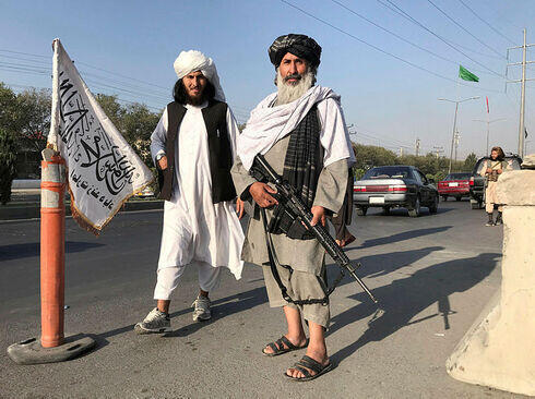 Puesto de control de los talibanes en Kabul.