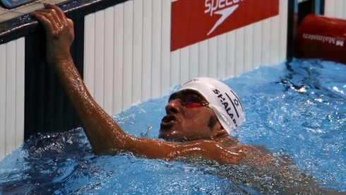 Iyad Shalabi tras la victoria en 100 metros espalda. 