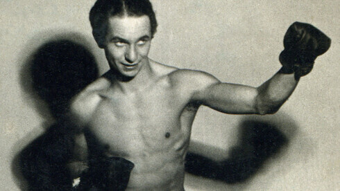 Tadeusz Pietrzykowski, boxeador polaco en el campo de concentración y exterminio de Auschwitz. 