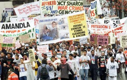 Protestas en Durban, 2001. 