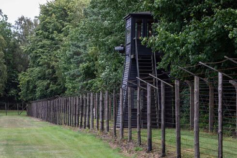 Torre de guardia del campo de concentración de Stutthof. 