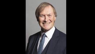 El legislador conservador David Amess, en una foto distribuida por el Parlamento británico. 