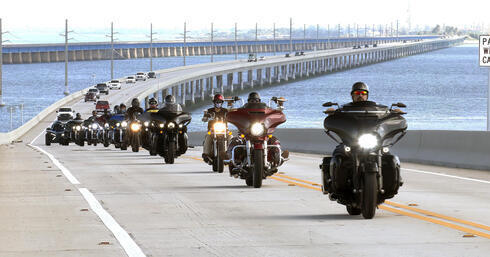 Veteranos estadounidenses en un rally de motocicletas en Florida. 