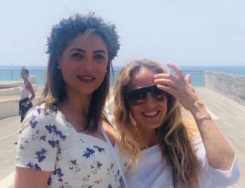 Sarah Jessica Parker con Doris Hifawi en Jaffa en 2019. 