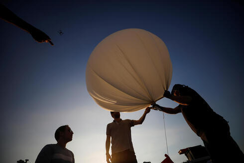 Una startup israelí trabajo con globos para capturar carbono directamente de la atmósfera. 