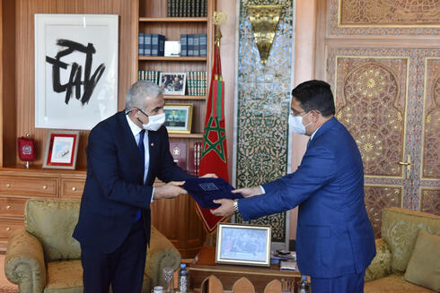 El ministro de Relaciones Exteriores, Yair Lapid, se reunió con su homólogo marroquí Nasser Bourita en Rabat a principios de este año. 