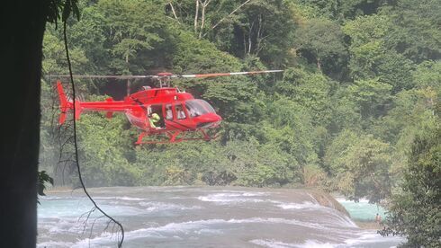 Helicóptero busca al excursionista israelí desaparecido Yanai Rimon cerca de la frontera entre México y Guatemala. (PassportCard) Helicóptero busca al excursionista israelí desaparecido Yanai Rimon cerca de la frontera entre México y Guatemala.