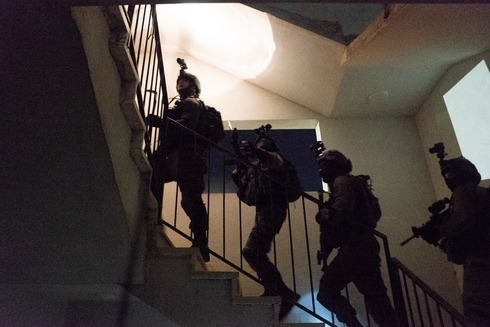 Operación de las fuerzas israelíes contra una célula terrorista de Hamás en Cisjordania. 