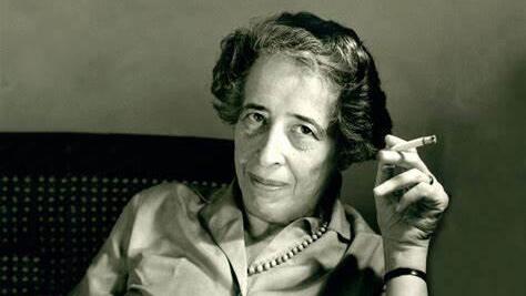 La filósofa alemana Hannah Arendt. 