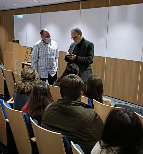 Dr. Najman Shai, ministro de Asuntos de la Diáspora (der.) y Edaia Levin. 