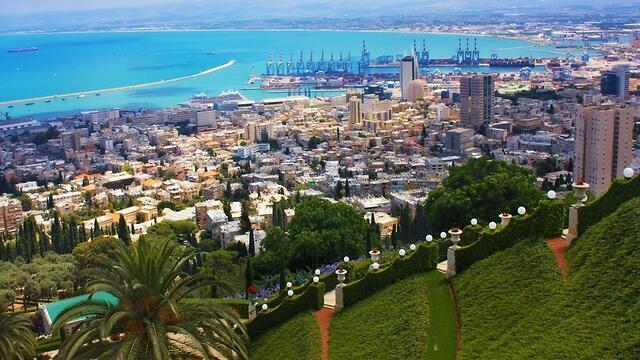Vista de la ciudad portuaria de Haifa. 