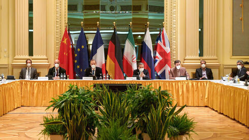 Foto de las negociaciones por el acuerdo nuclear en abril del 2021. 