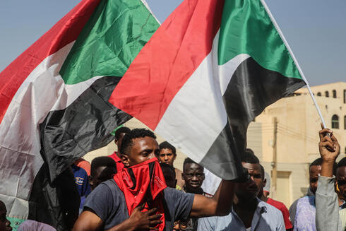 Manifestantes protestan contra el golpe militar en Sudán en octubre del 2021.