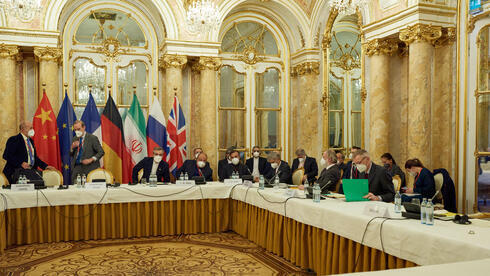 Representantes diplomáticos de los países que participan de las negociaciones en Viena. 