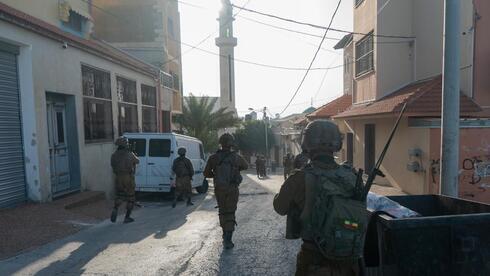 Tropas de las FDI durante una redada contra sospechosos de terrorismo en Cisjordania el jueves 31. 