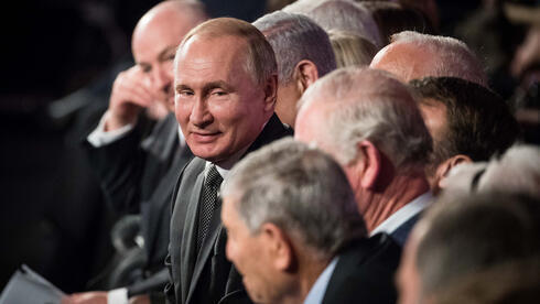 Vladimir Putin asistiendo al Foro Mundial del Holocausto en Yad Vashem en 2020. (Flash90) Vladimir Putin asistiendo al Foro Mundial del Holocausto en Yad Vashem en 2020.