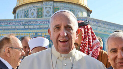 El papa católico, Francisco, en el Monte del Templo, cuando visitó Jerusalem en 2014. 