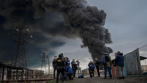 Columna de humo después de un bombardeo ruso en Odessa. 